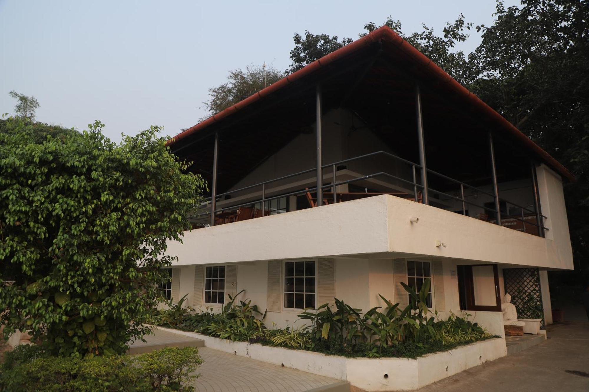 The Lighthouse - Formerly Known As Utan Sea Resort Thane Eksteriør billede