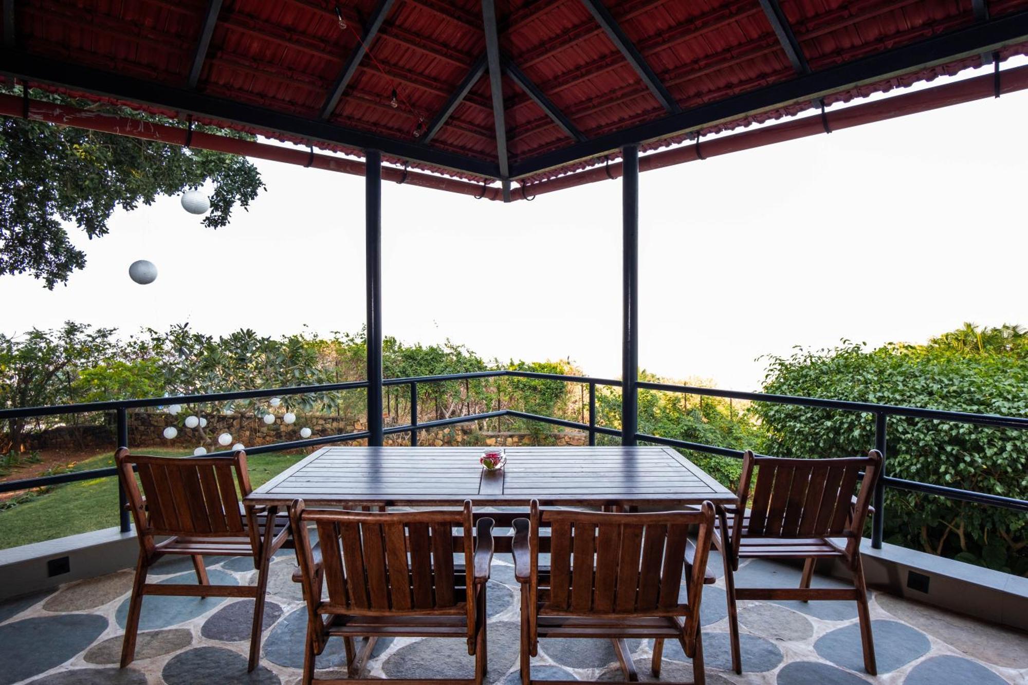 The Lighthouse - Formerly Known As Utan Sea Resort Thane Eksteriør billede